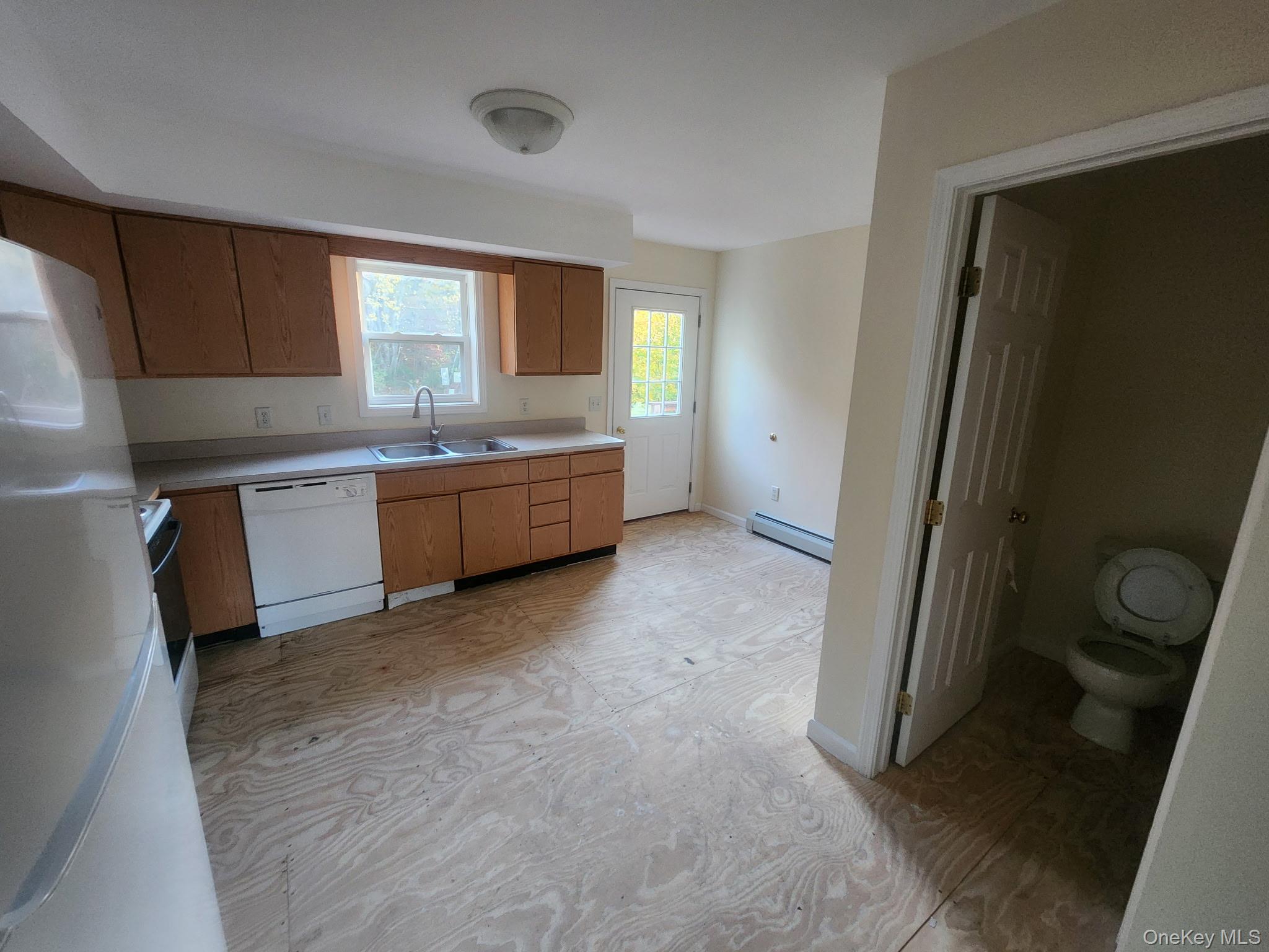 #8 photo, 698 South Street, Highland , NY 12528