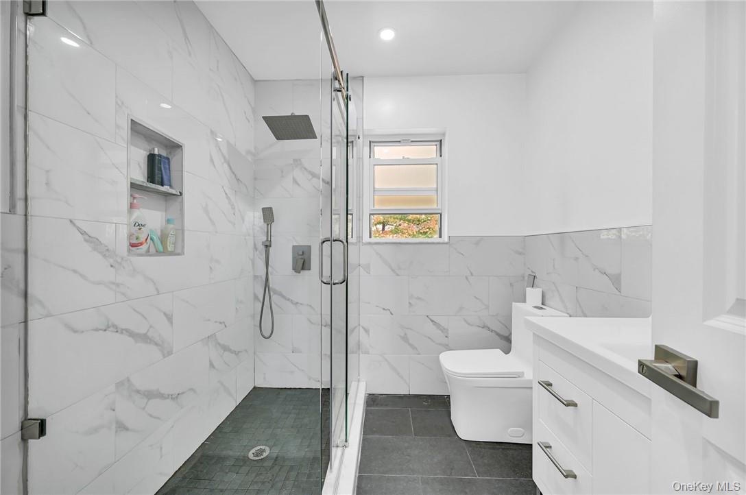 #14 photo, 412 E Main Street, Jefferson Valley , NY 10535