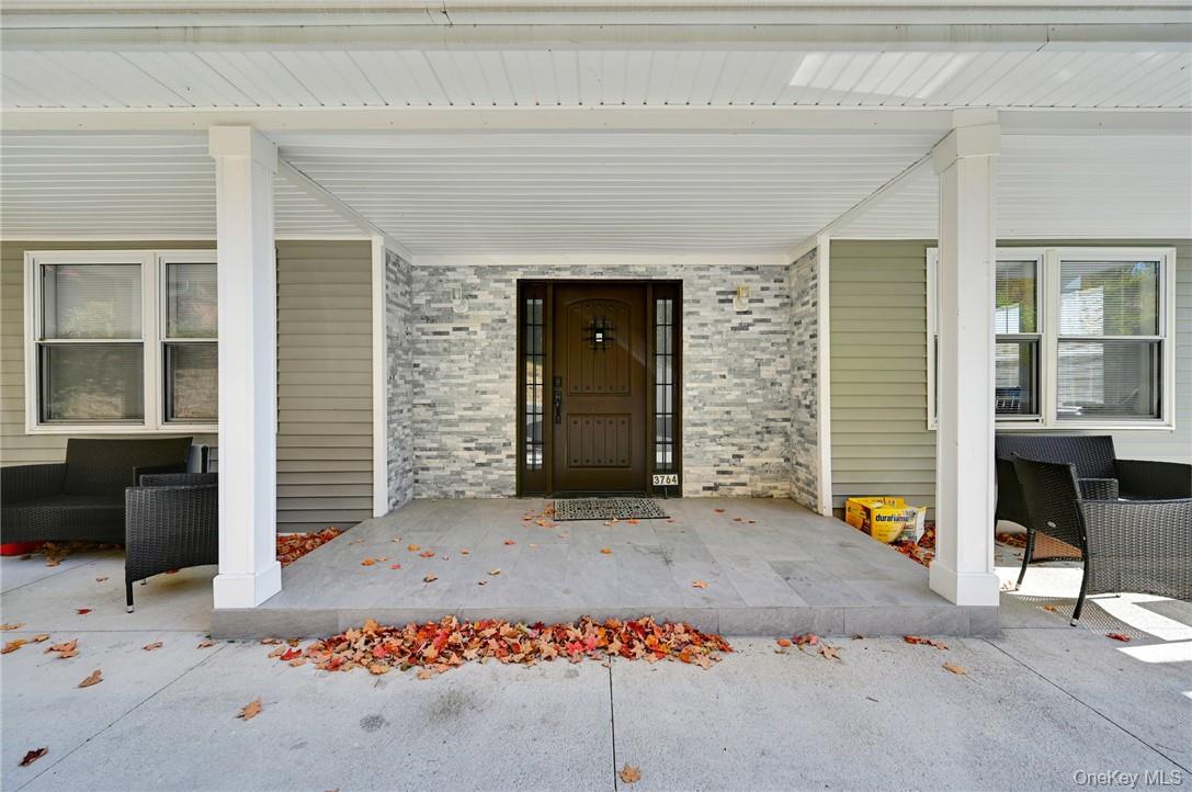 #4 photo, 412 E Main Street, Jefferson Valley , NY 10535