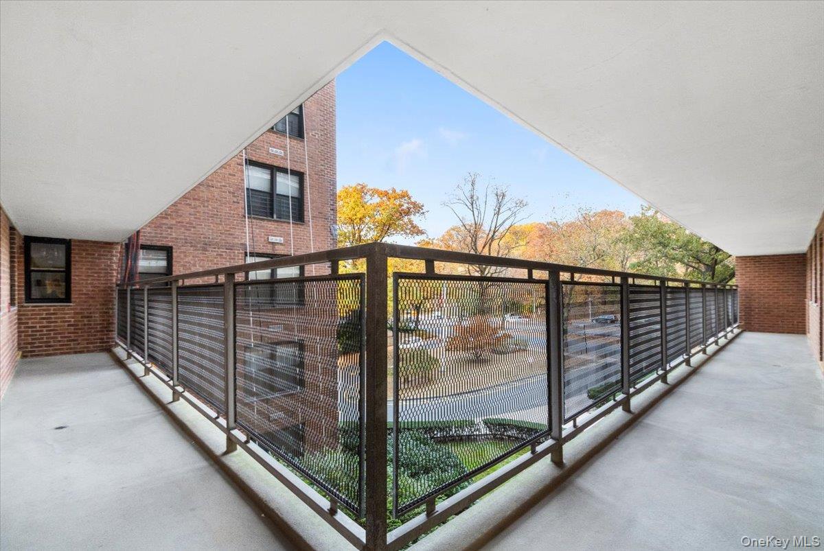 #20 photo, 4705 Henry Hudson Parkway, Bronx , NY 10471