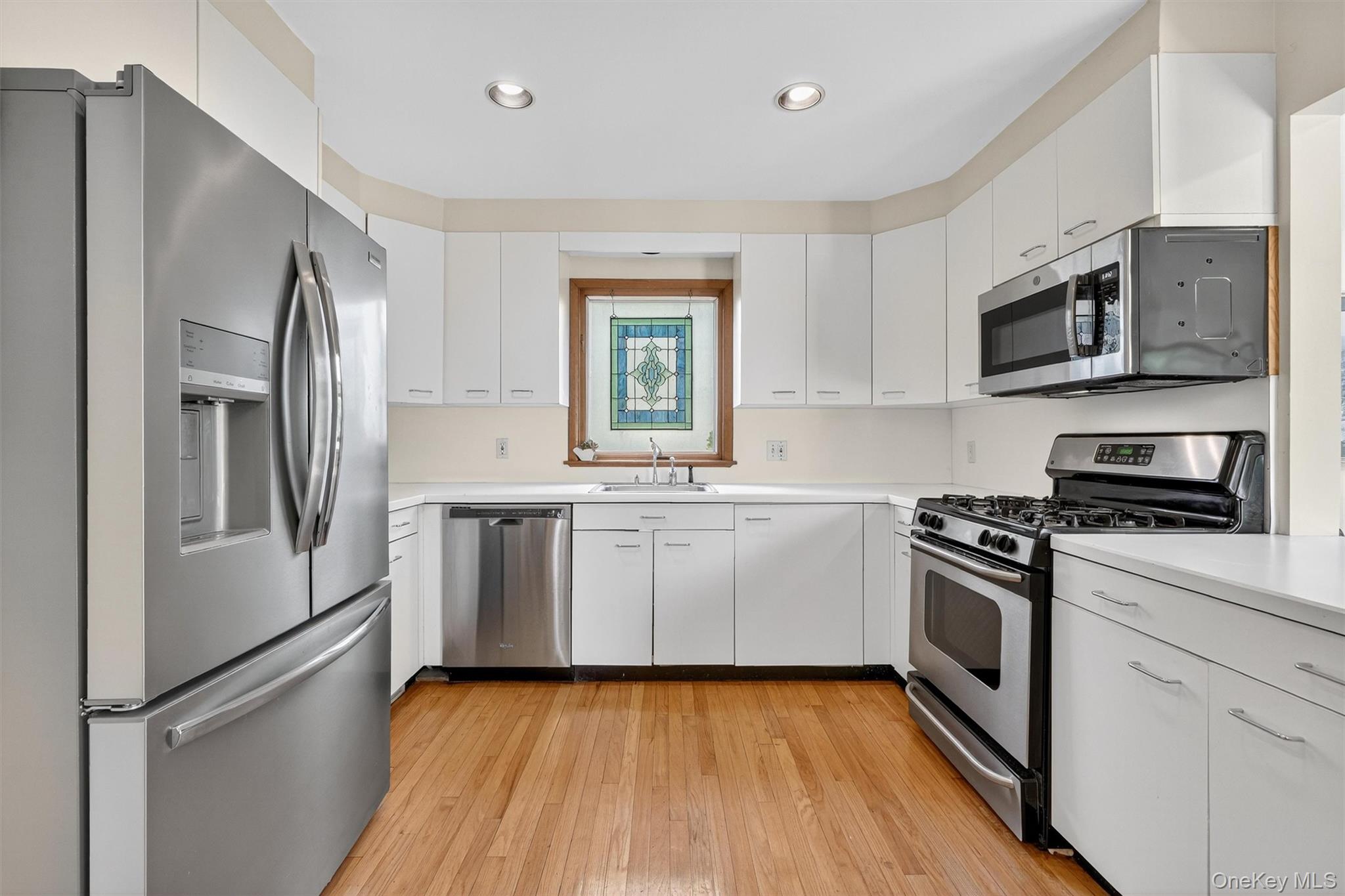 #15 photo, 24 Beverly Road, Mount Kisco , NY 10549