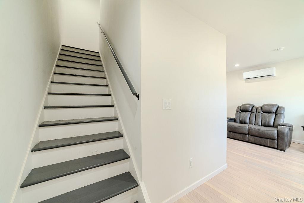 #10 photo, 327 Mundy Lane, Mount Vernon , NY 10550