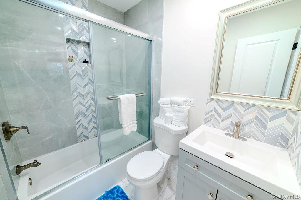 #12 photo, 327 Mundy Lane, Mount Vernon , NY 10550