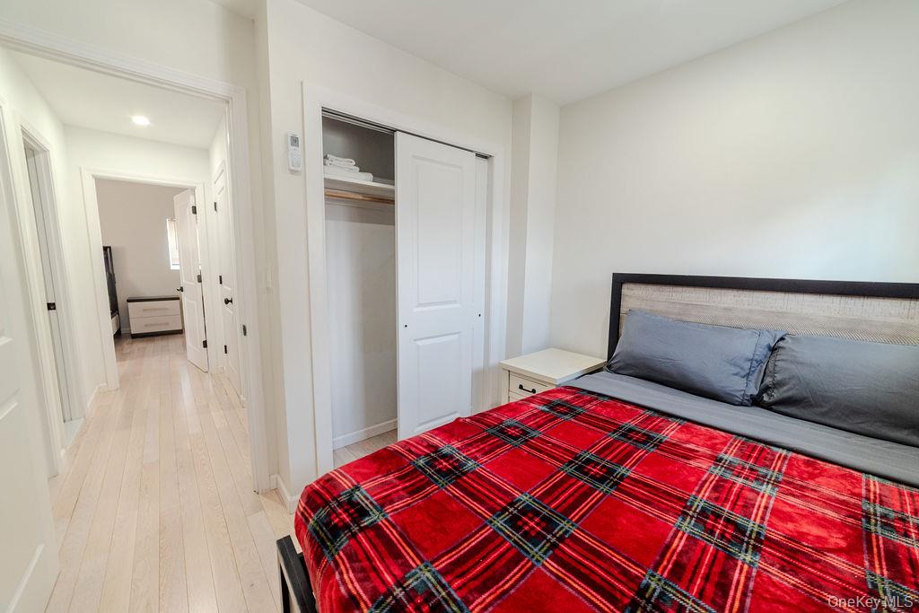 #7 photo, 327 Mundy Lane, Mount Vernon , NY 10550