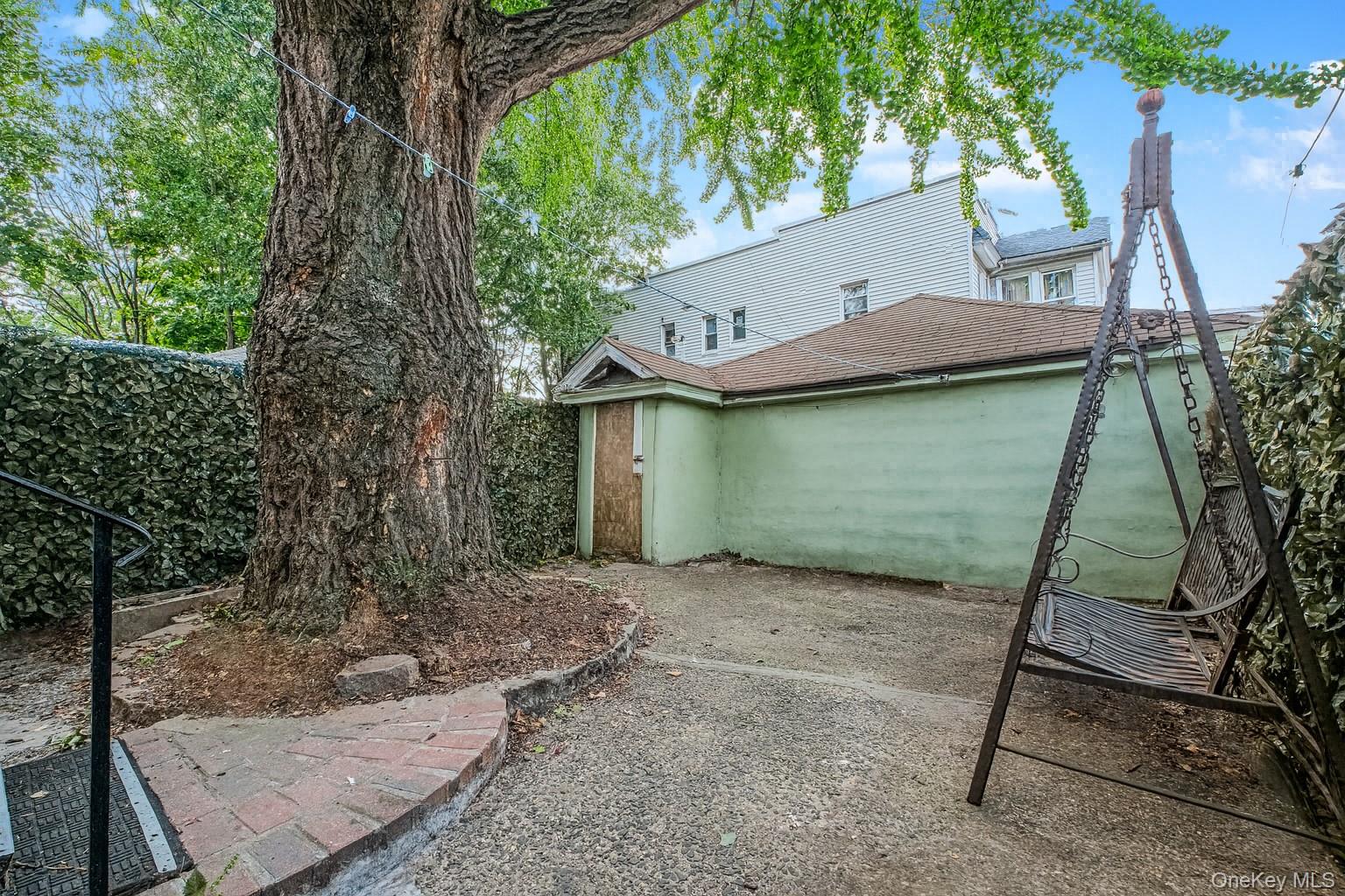 #5 photo, 9302 95th Street Street, Woodhaven , NY 11421