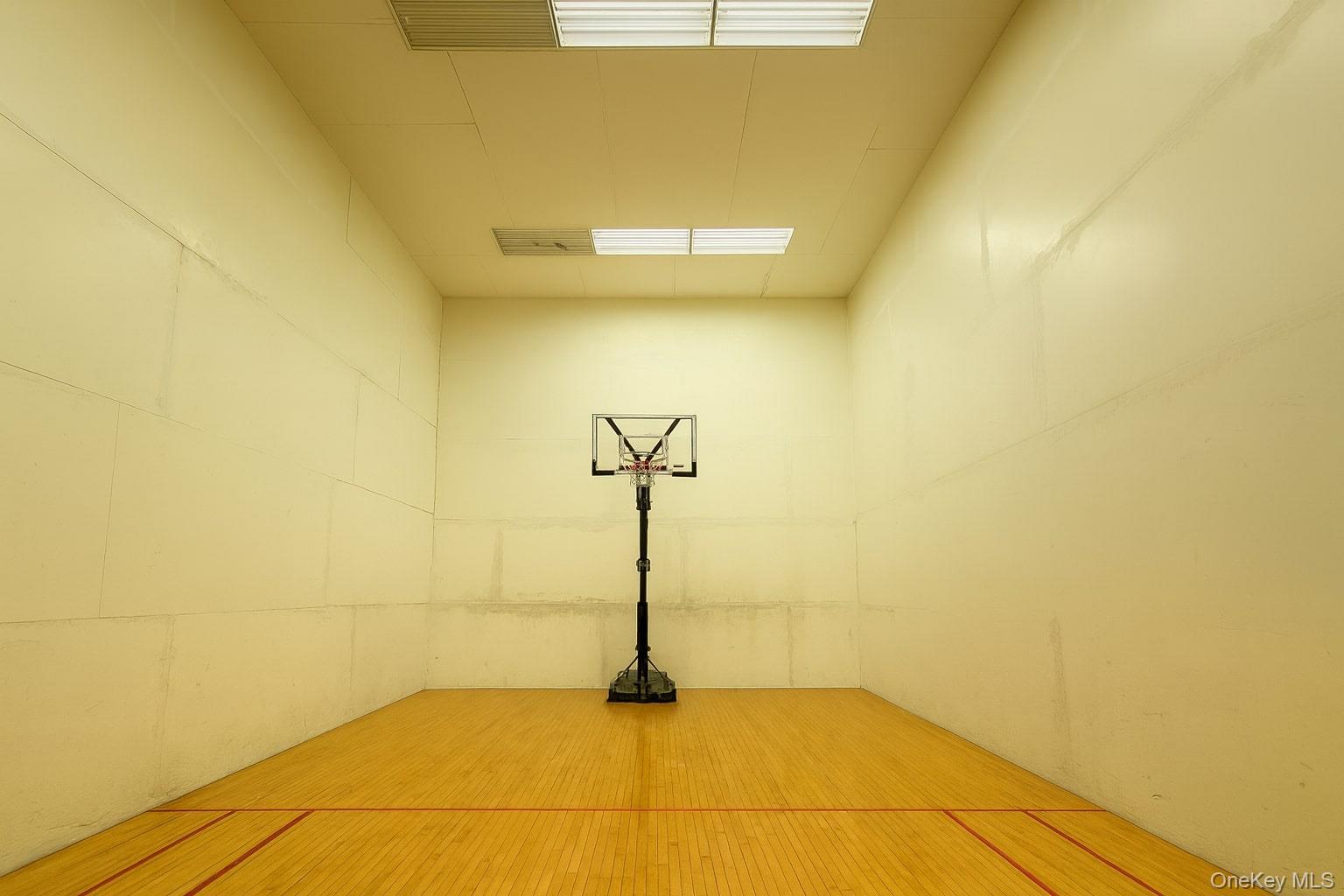 #12 photo, 154 Pearsall Drive, Mount Vernon , NY 10552