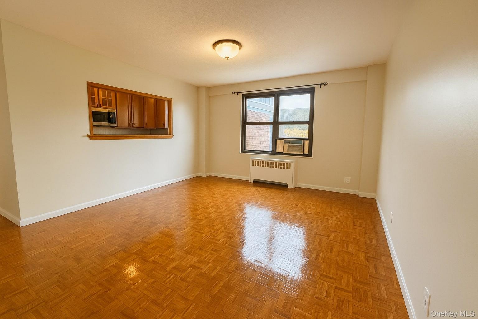 #2 photo, 154 Pearsall Drive, Mount Vernon , NY 10552