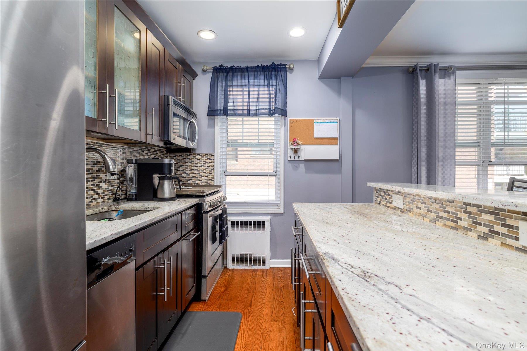 #9 photo, 194 Smith Street, ナッソー郡 Freeport , NY 11520