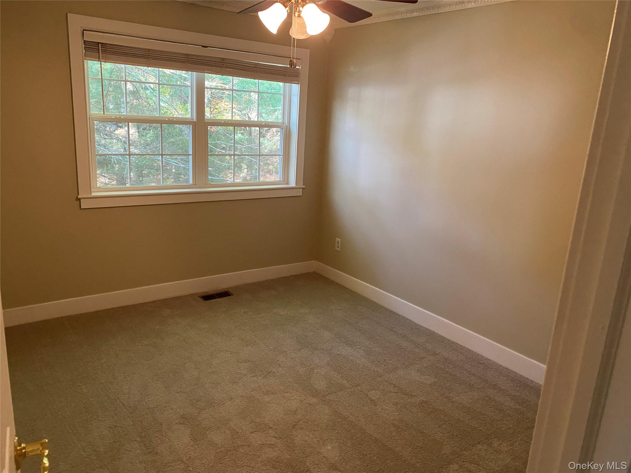 #14 photo, 17 Pidgeon Court, サフォーク郡 Manorville , NY 11949