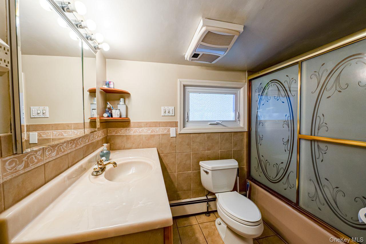 #16 photo, 38 High Street, Roslyn Heights , NY 11577