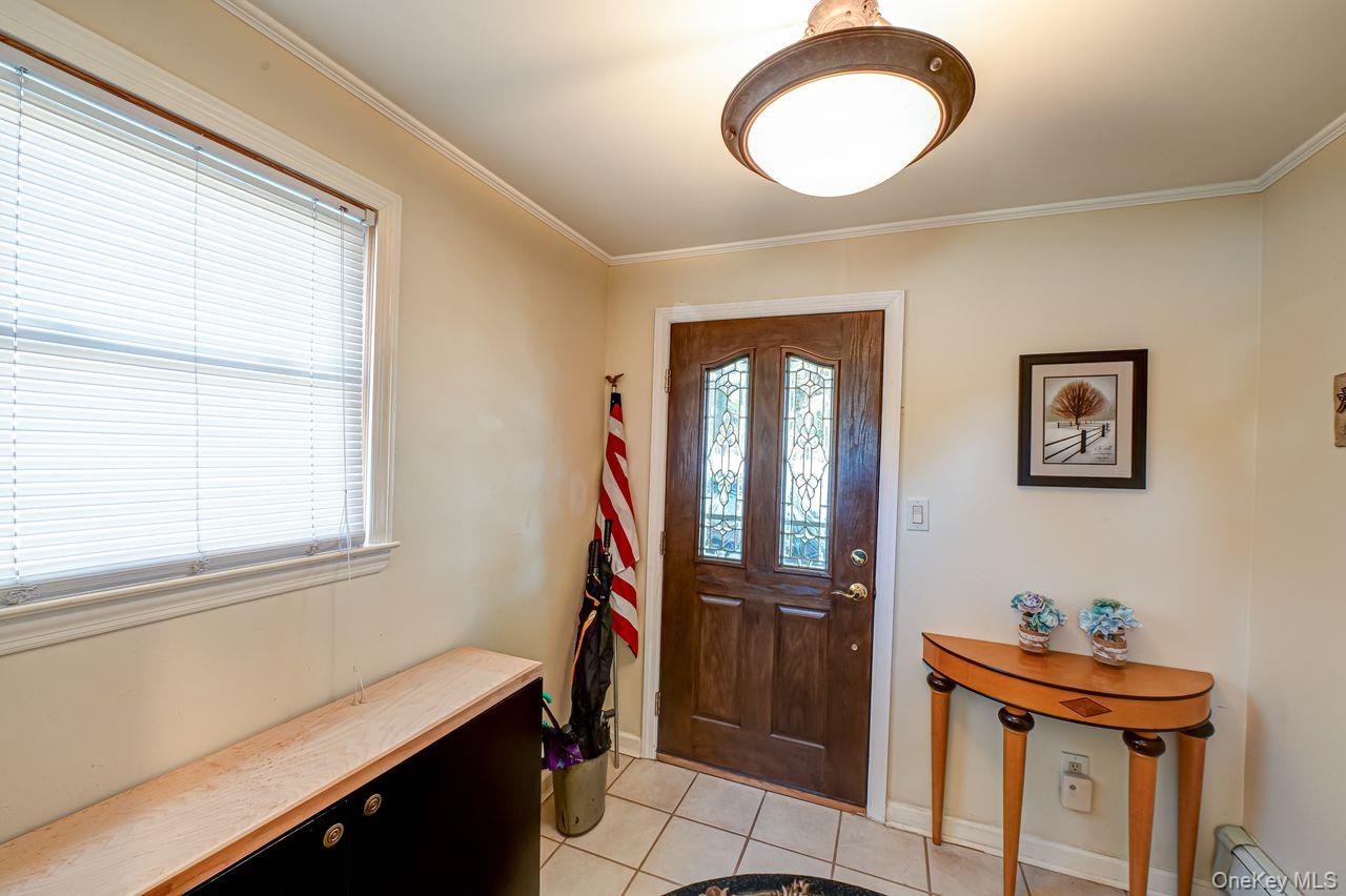 #3 photo, 38 High Street, Roslyn Heights , NY 11577