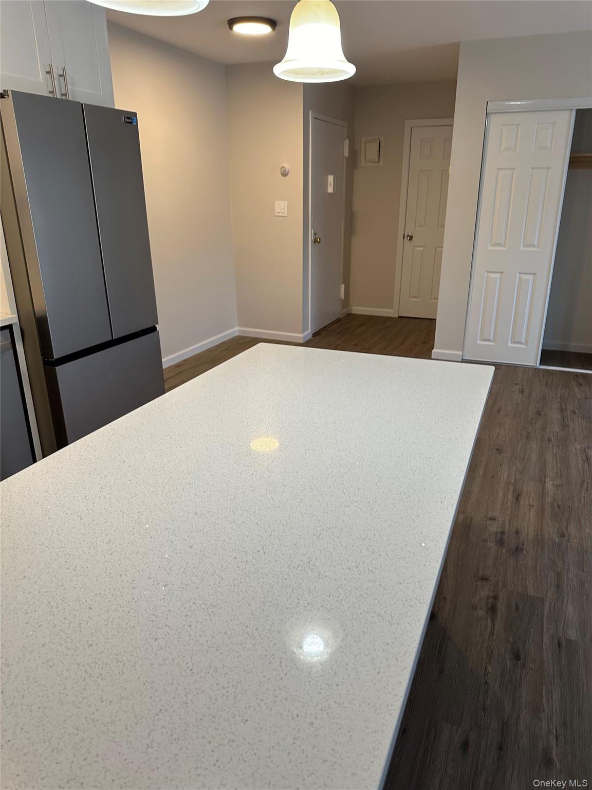 #9 photo, 460 Old Town Road, サフォーク郡 Port Jefferson Station , NY 11776