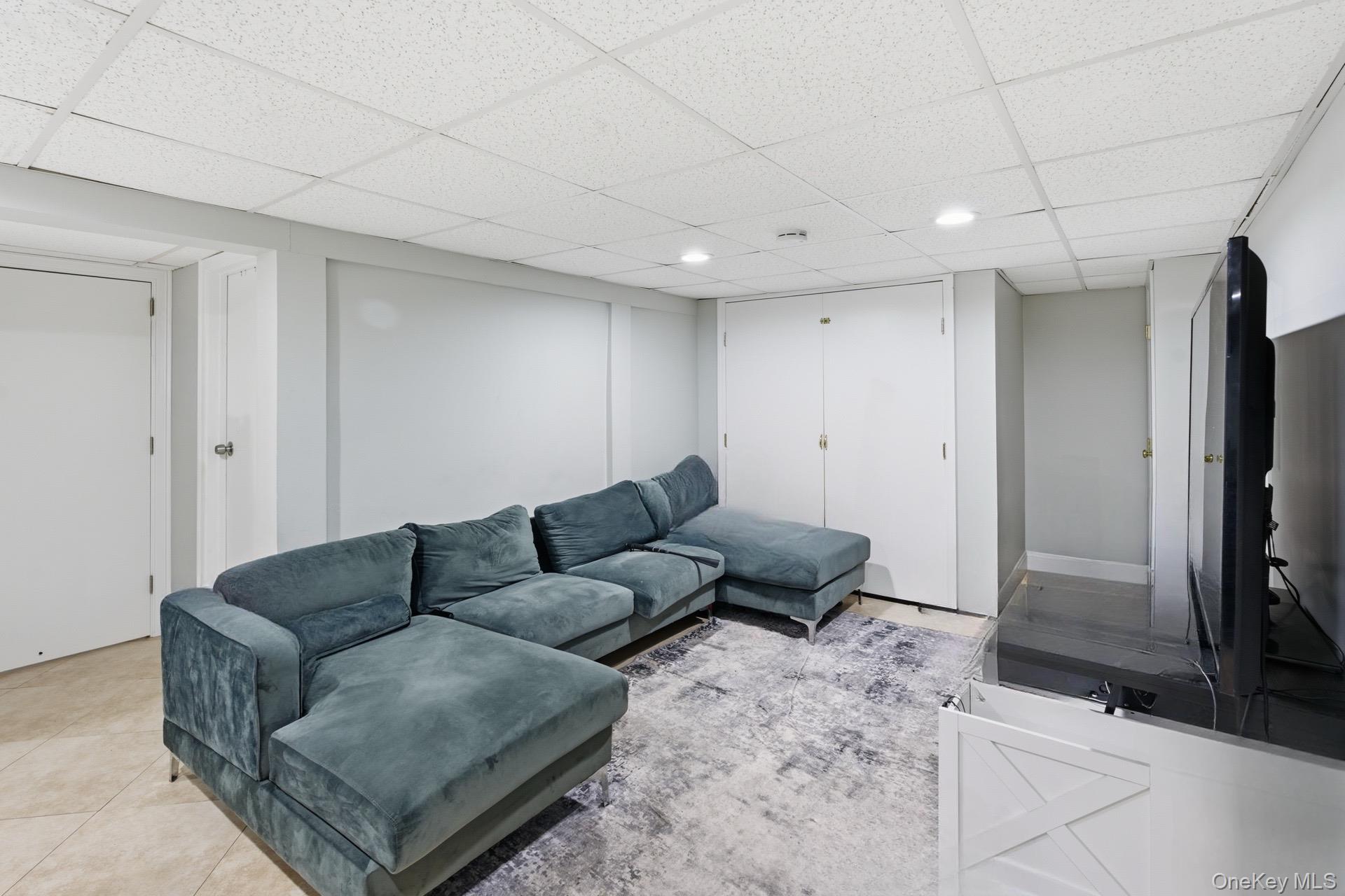 #11 photo, 47 Poplar Street, サフォーク郡 Central Islip , NY 11722