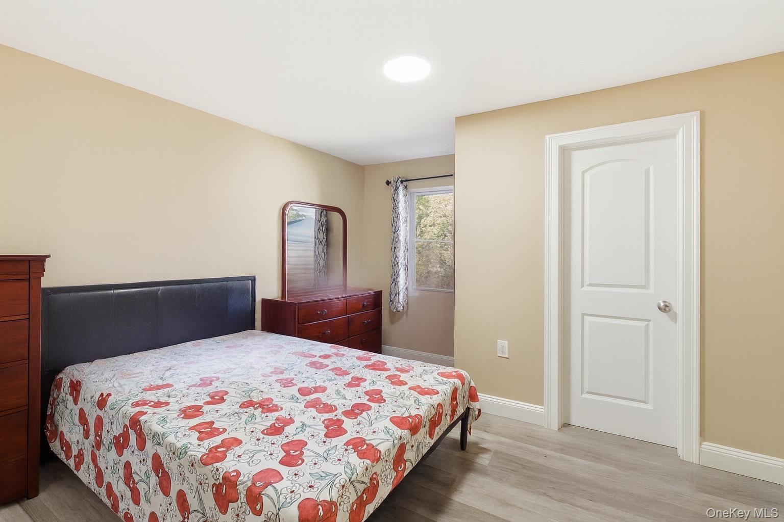 #15 photo, 47 Poplar Street, サフォーク郡 Central Islip , NY 11722