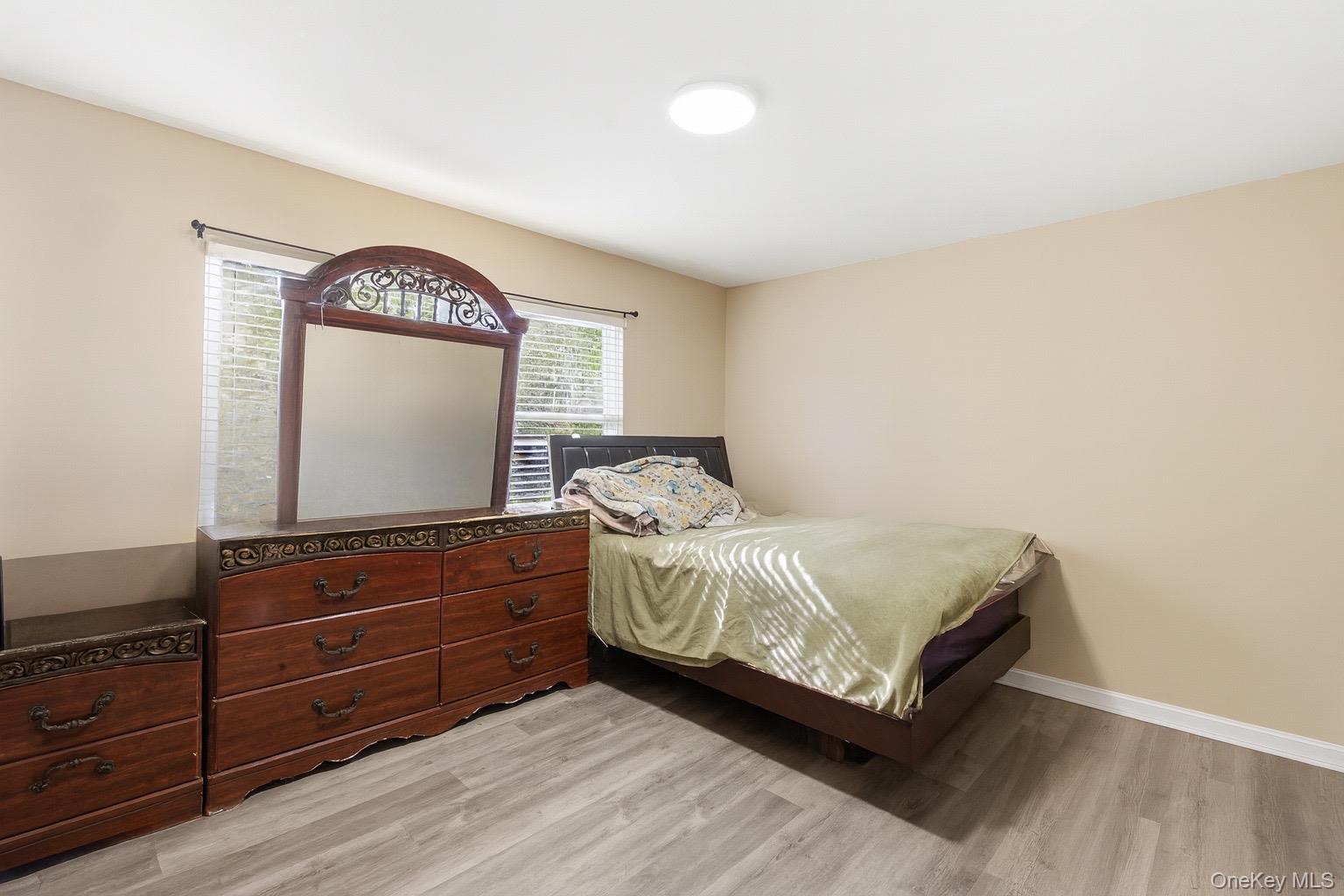 #17 photo, 47 Poplar Street, サフォーク郡 Central Islip , NY 11722