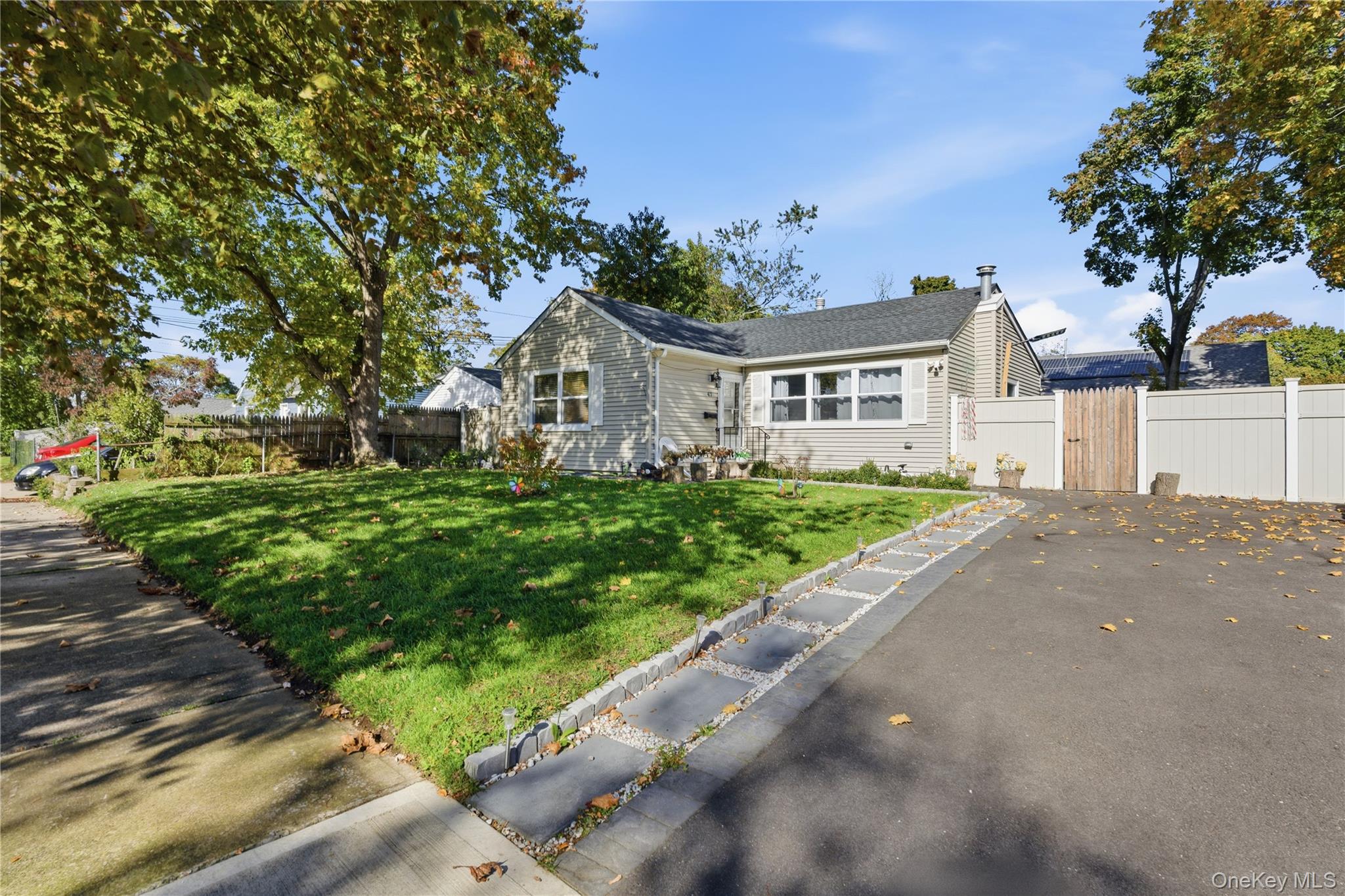 #2 photo, 47 Poplar Street, サフォーク郡 Central Islip , NY 11722