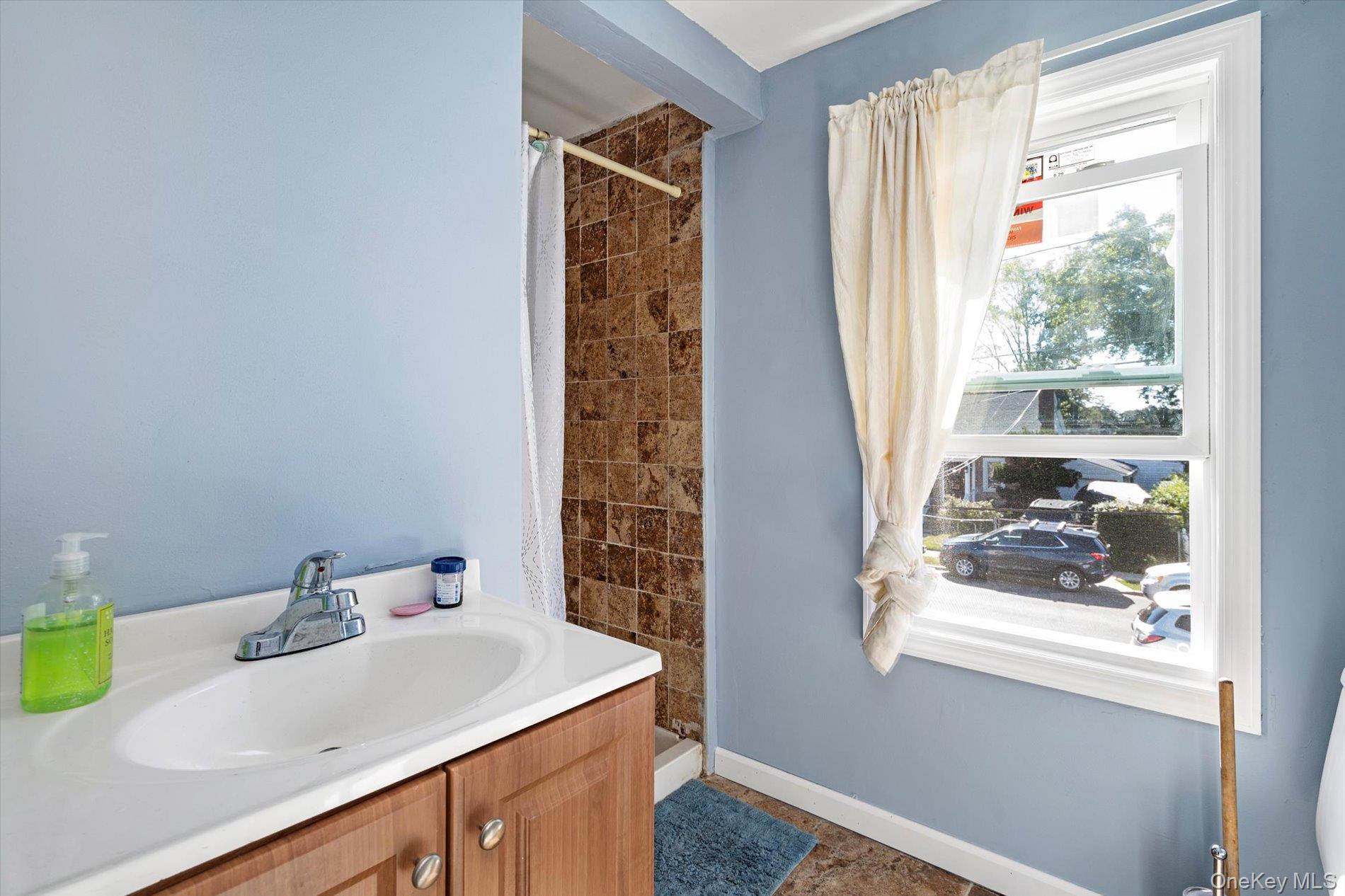 #11 photo, 119 Lincoln Avenue, Roosevelt , NY 11575