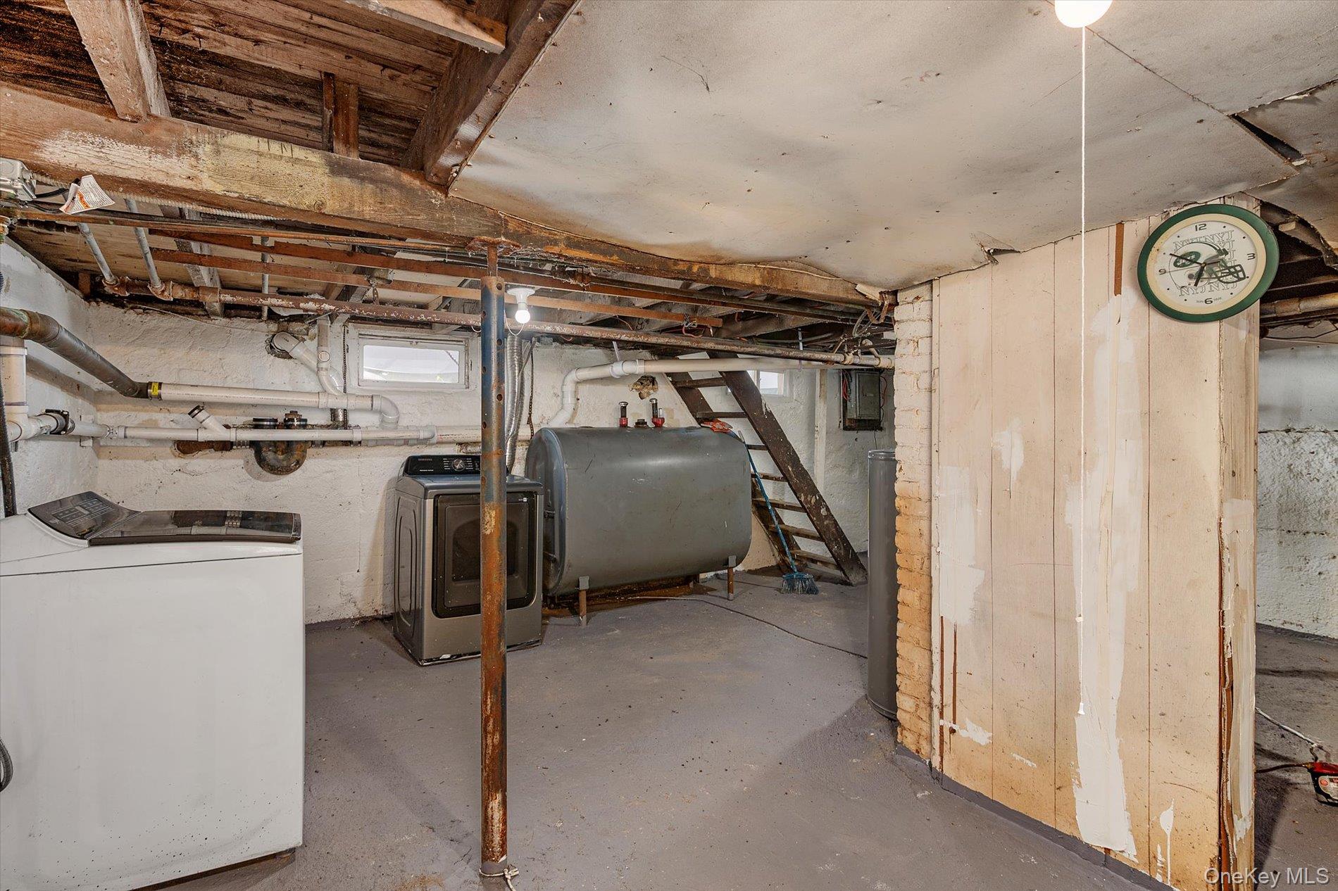 #19 photo, 119 Lincoln Avenue, Roosevelt , NY 11575