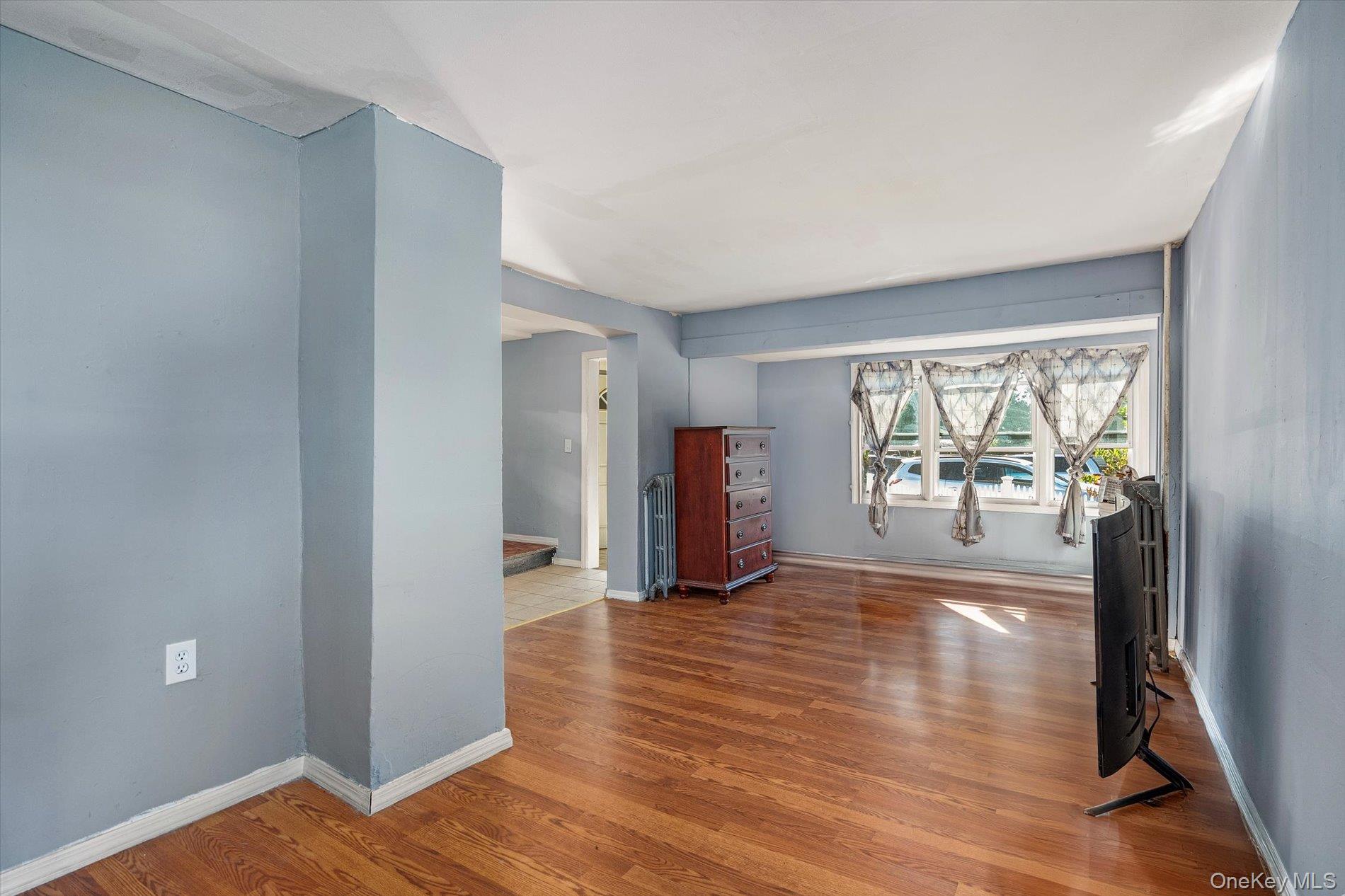 #5 photo, 119 Lincoln Avenue, Roosevelt , NY 11575