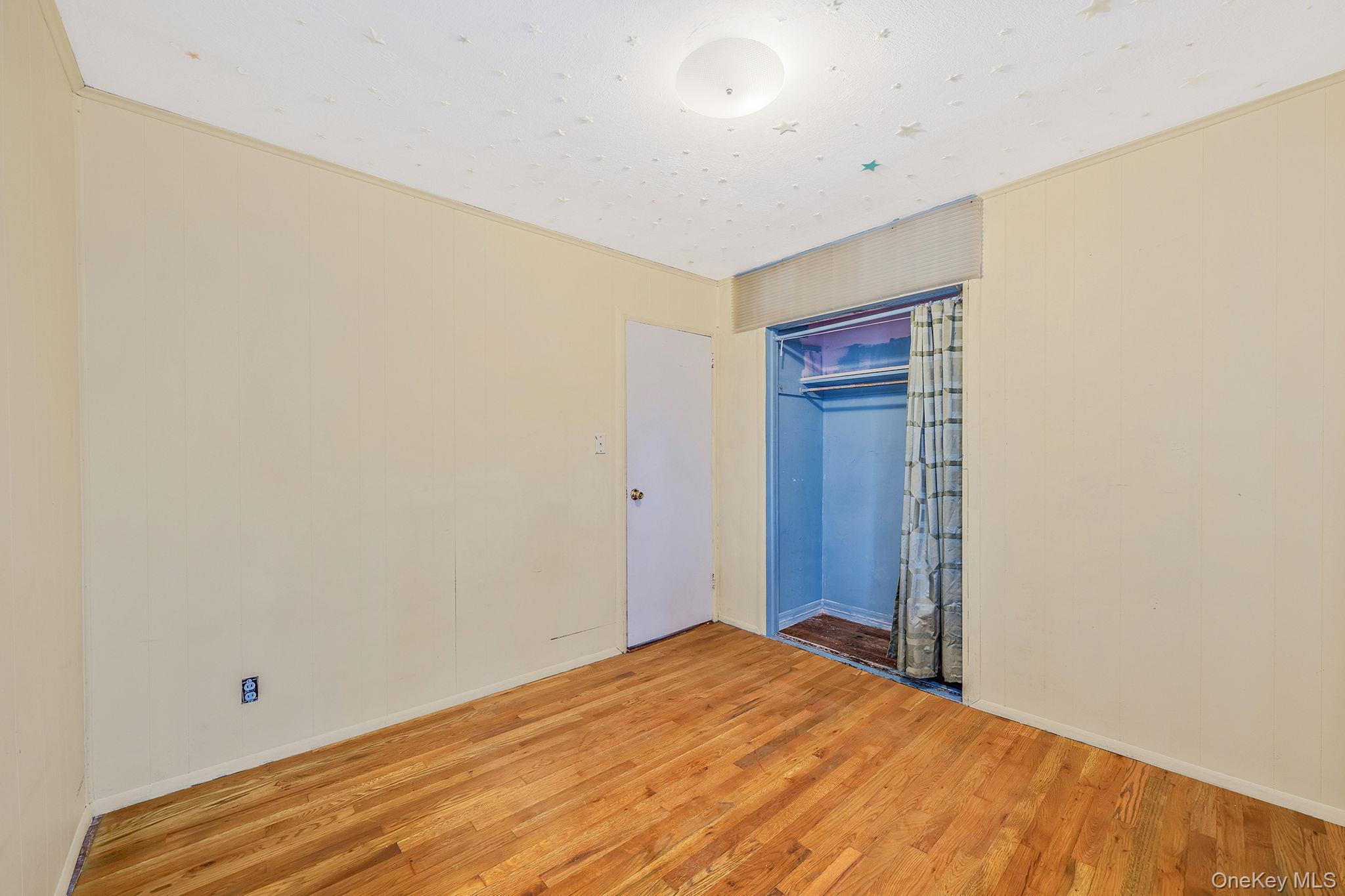 #15 photo, 2001 N Jerusalem Road, ナッソー郡 East Meadow , NY 11554