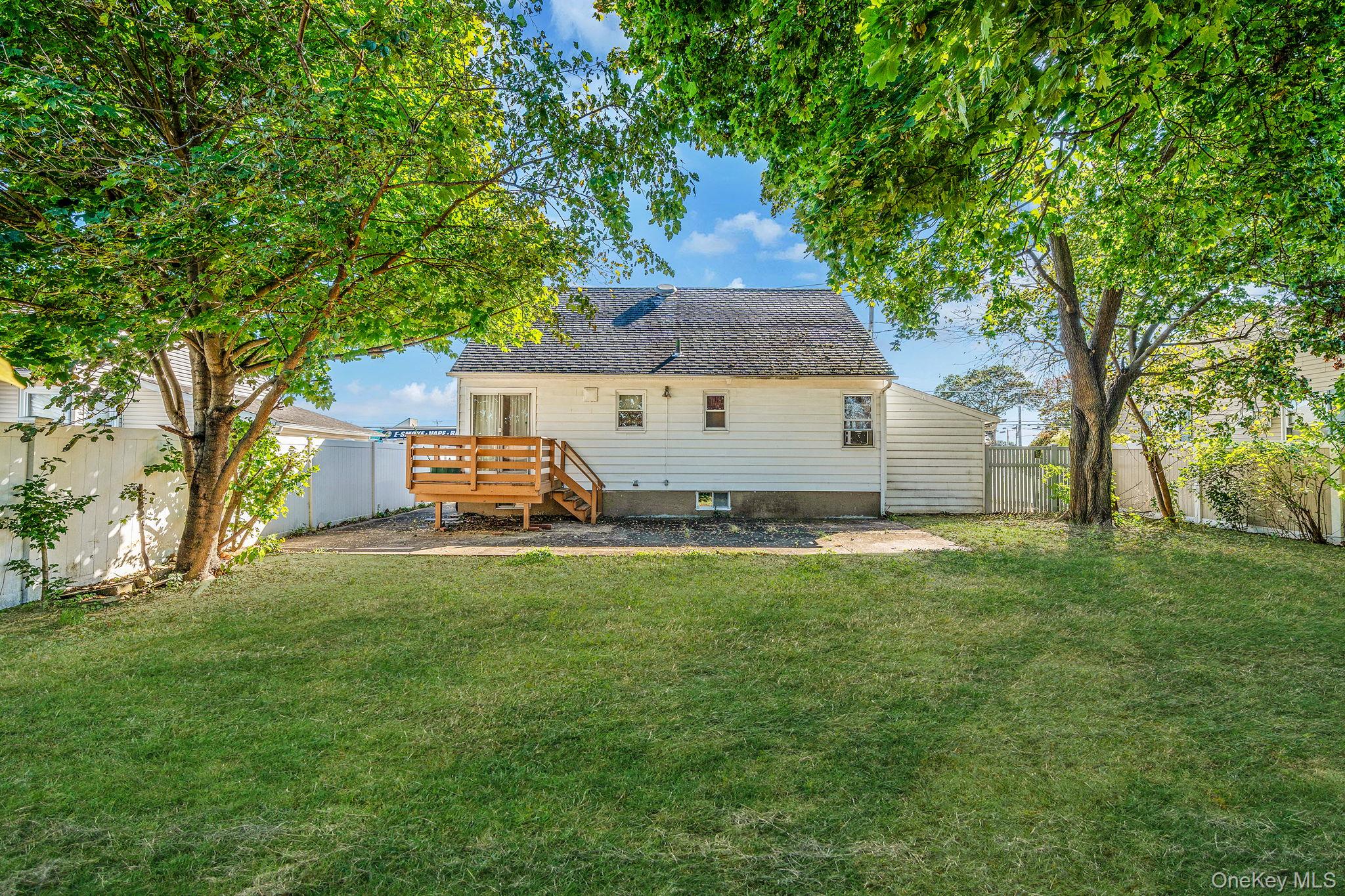 #5 photo, 2001 N Jerusalem Road, ナッソー郡 East Meadow , NY 11554