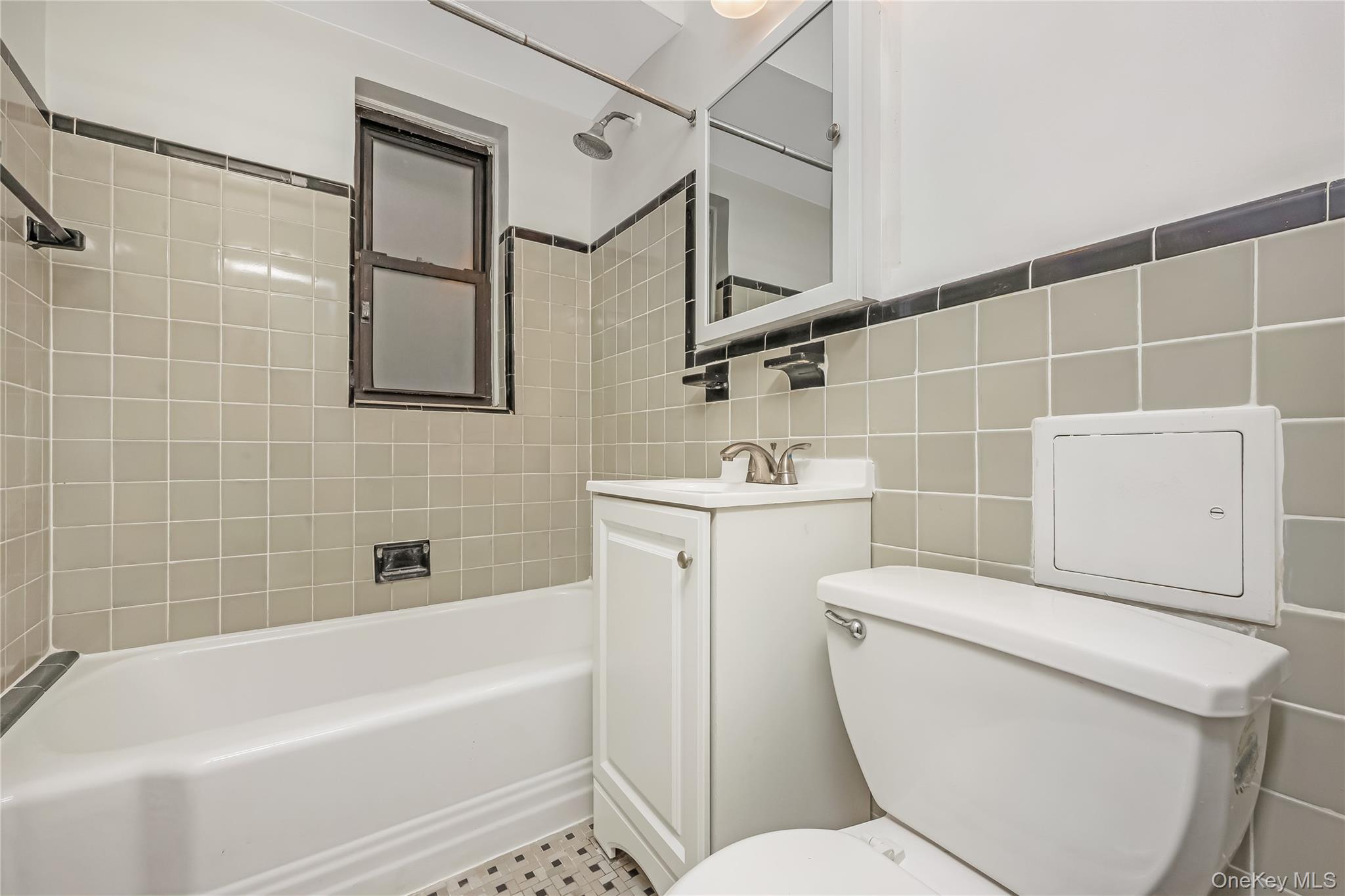 #16 photo, 99-63 66th Avenue, クイーンズ区 Rego Park , NY 11374