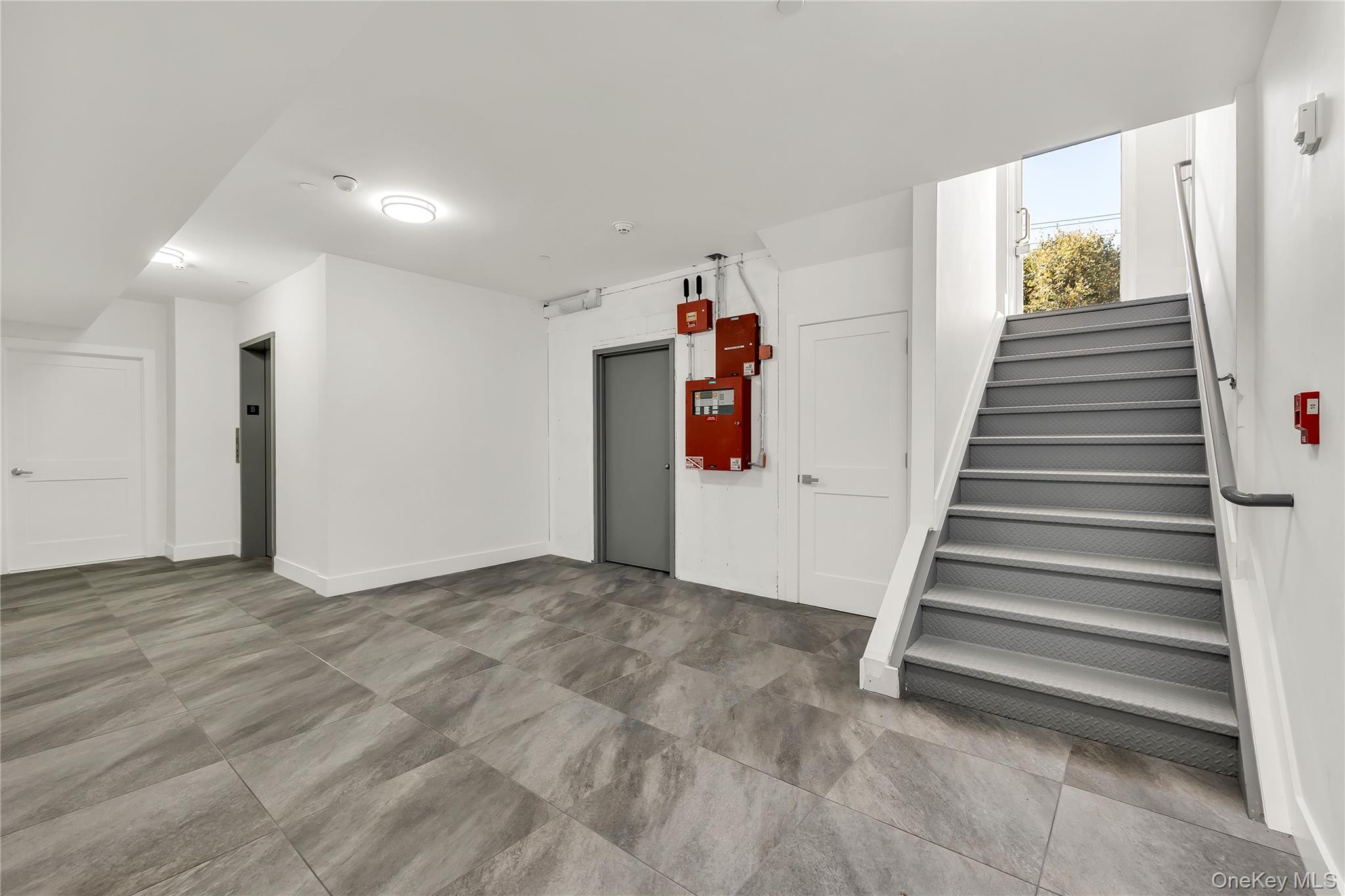 #12 photo, 533 Greenwich Street, ナッソー郡 Hempstead , NY 11550