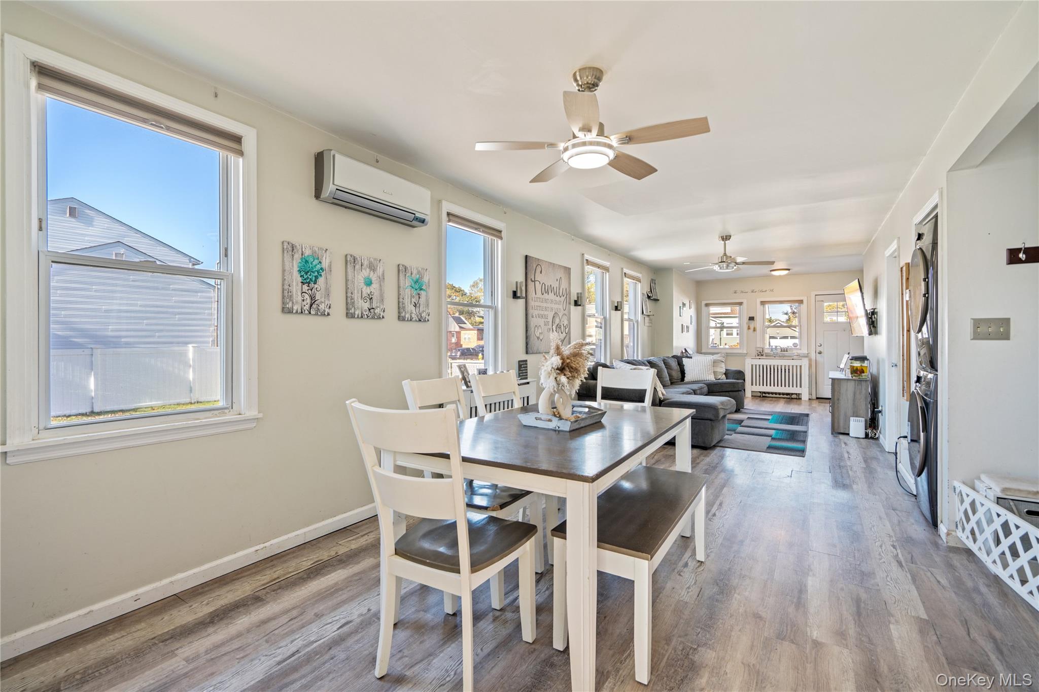 #11 photo, 48 Farmers Avenue, Lindenhurst , NY 11757