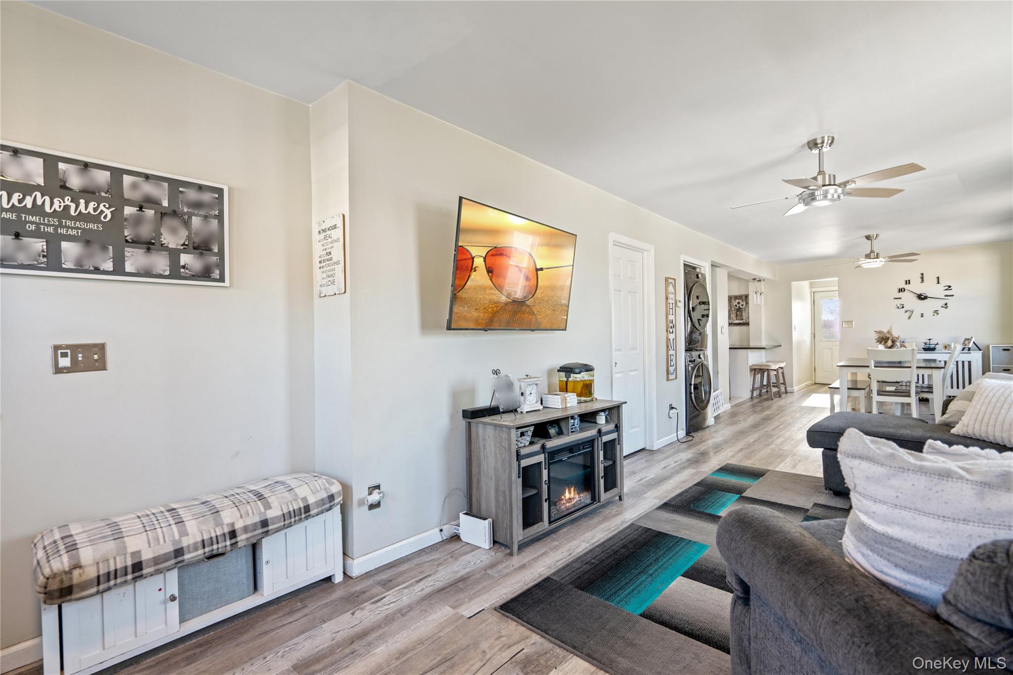 #6 photo, 48 Farmers Avenue, Lindenhurst , NY 11757