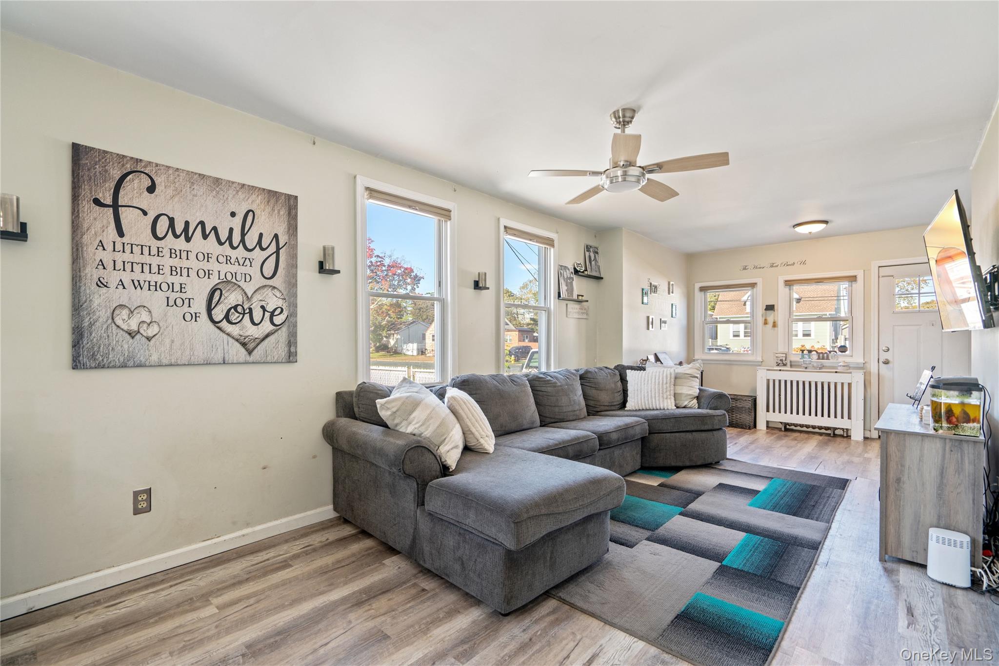 #9 photo, 48 Farmers Avenue, Lindenhurst , NY 11757