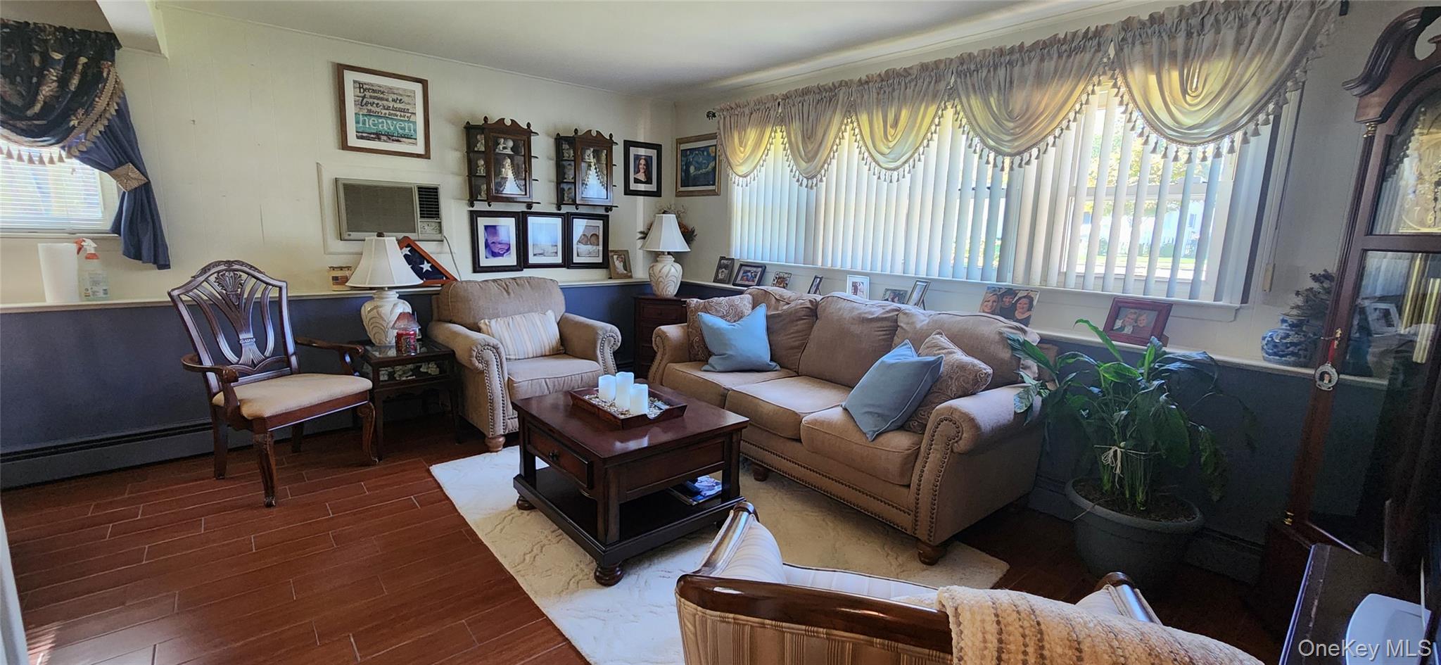 #17 photo, 1567 Grundy Avenue, サフォーク郡 Holbrook , NY 11741