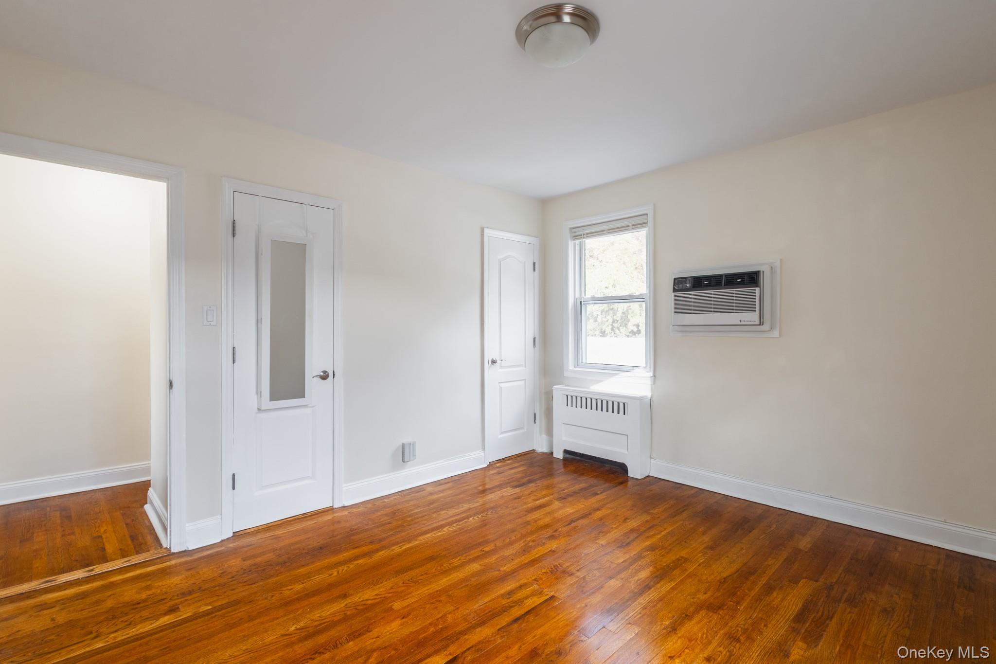 #15 photo, 251-41 71st Road, クイーンズ区 Bellerose , NY 11426