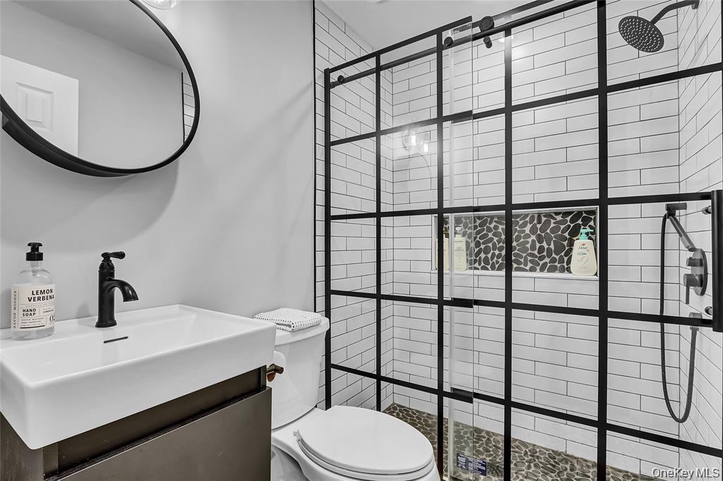 #15 photo, 1 Anchorage Way, Freeport , NY 11520