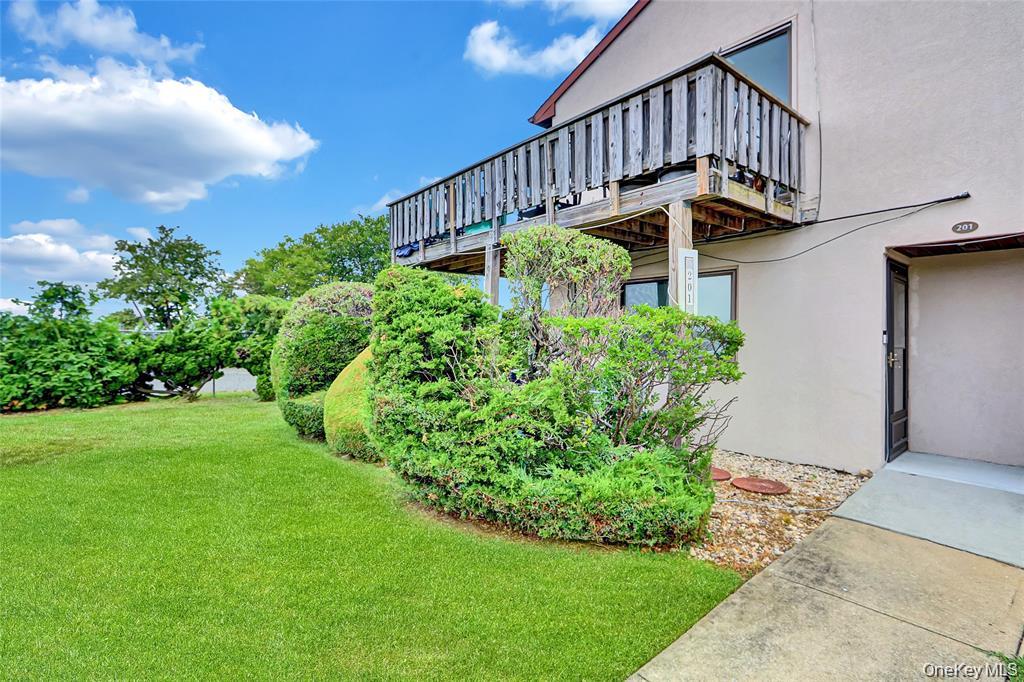 #17 photo, 1 Anchorage Way, Freeport , NY 11520