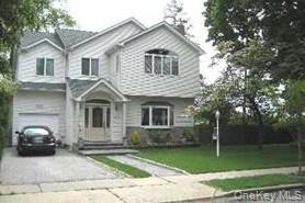 #1 photo, 2 Aster Drive, ナッソー郡 New Hyde Park , NY 11040
