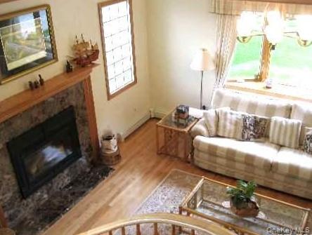 #2 photo, 2 Aster Drive, ナッソー郡 New Hyde Park , NY 11040