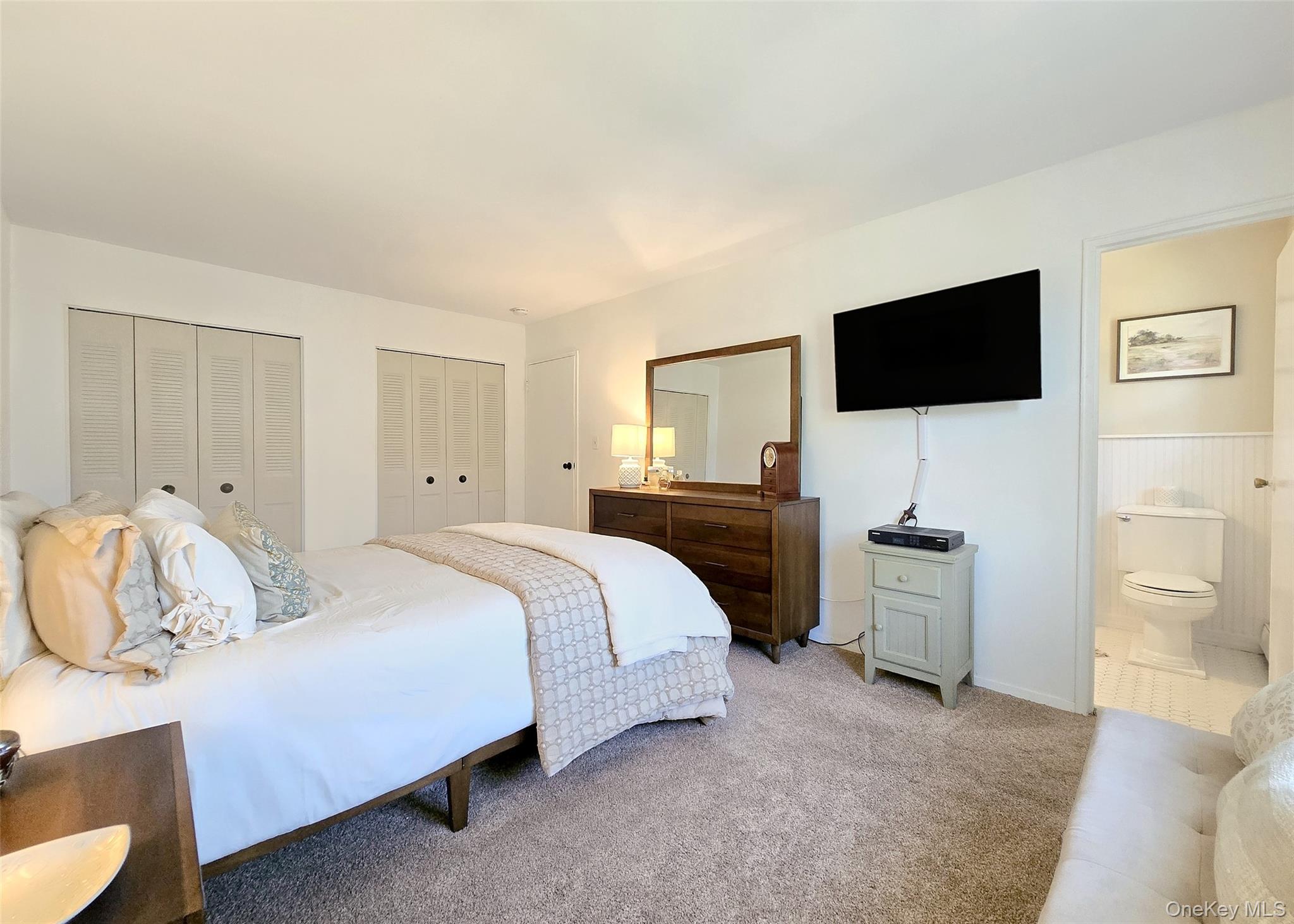 #11 photo, 460 Old Town Road, サフォーク郡 Port Jefferson Station , NY 11776