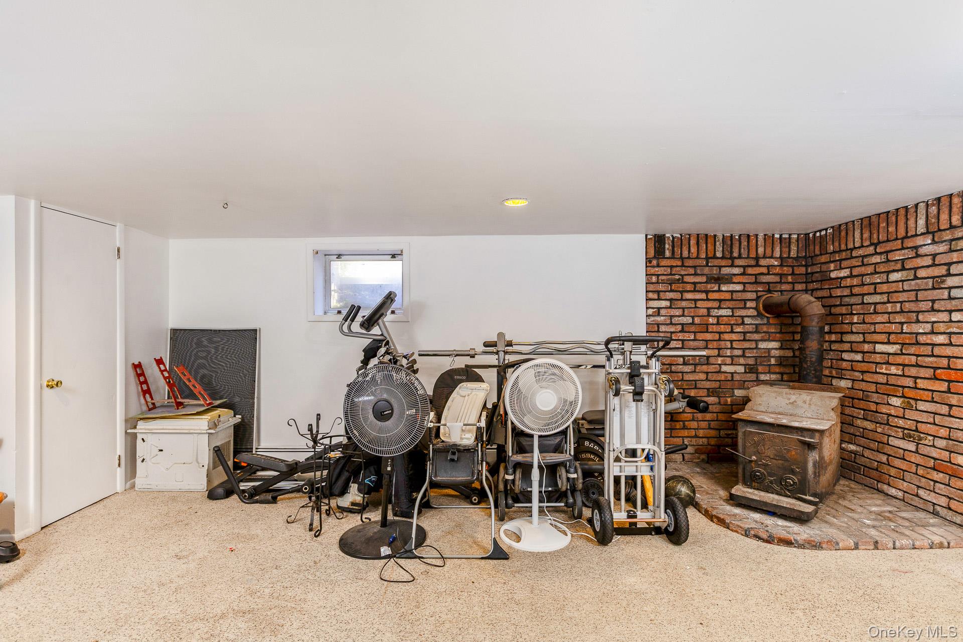 #19 photo, 12 Applegate Drive, Mastic , NY 11950