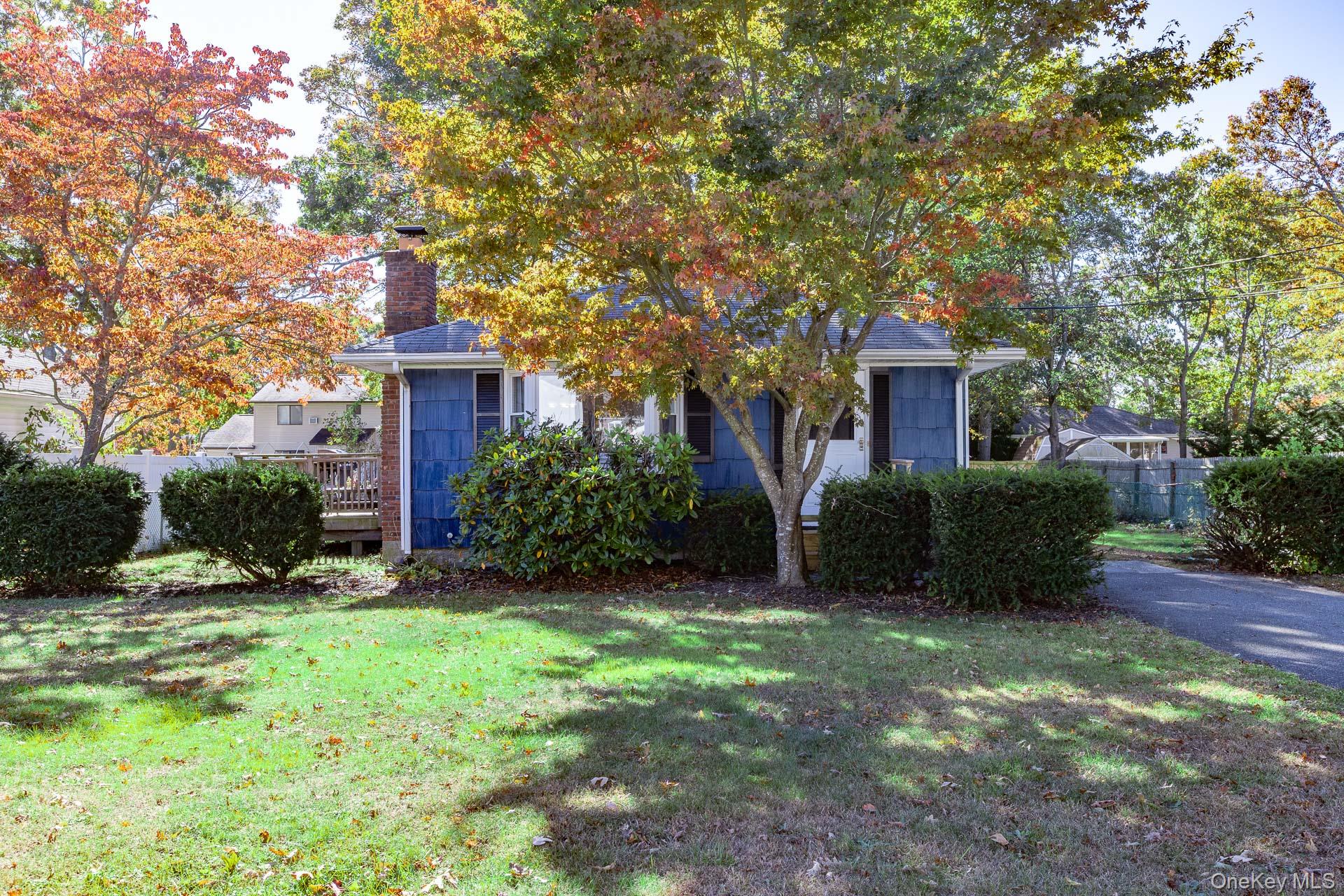 #2 photo, 12 Applegate Drive, Mastic , NY 11950