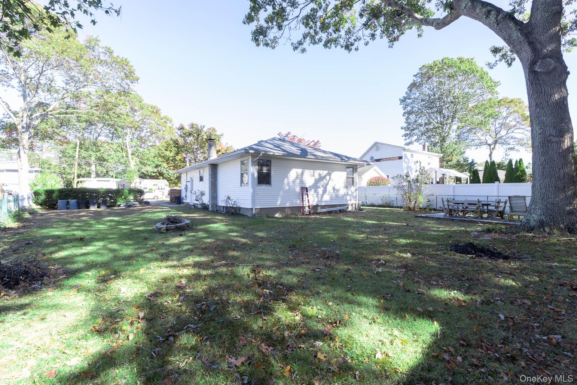 #27 photo, 12 Applegate Drive, Mastic , NY 11950