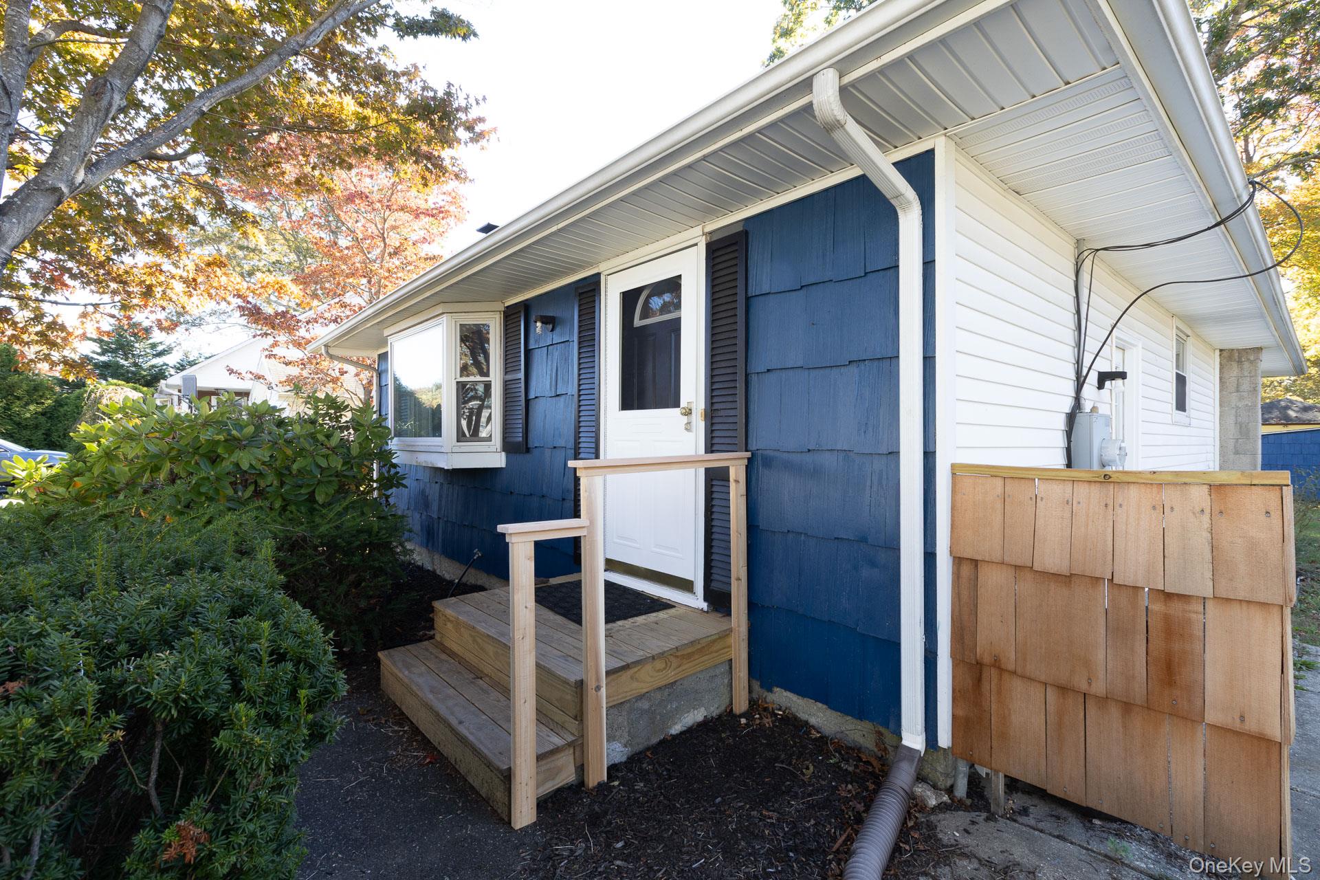 #4 photo, 12 Applegate Drive, Mastic , NY 11950