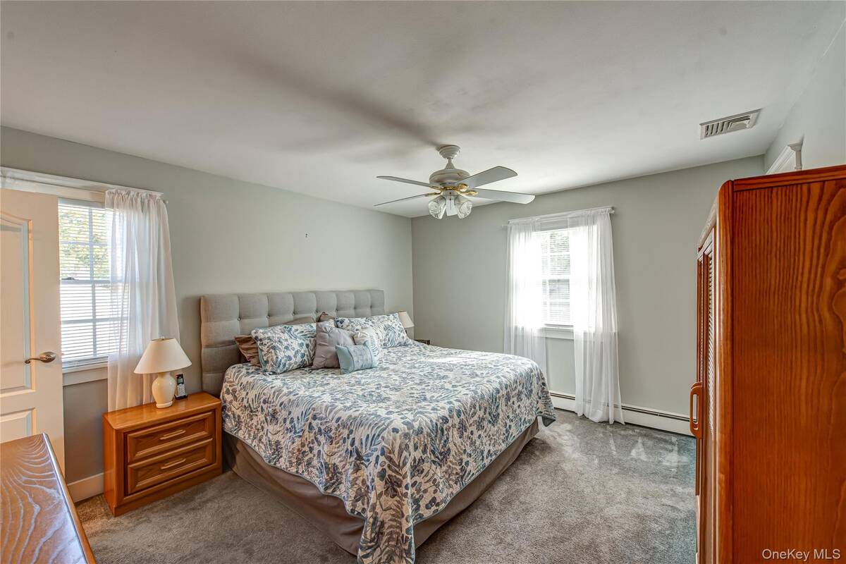 #25 photo, 3 Walnut Road, Rocky Point , NY 11778