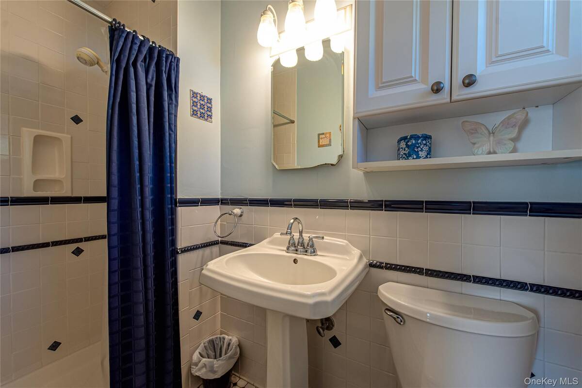 #26 photo, 3 Walnut Road, Rocky Point , NY 11778