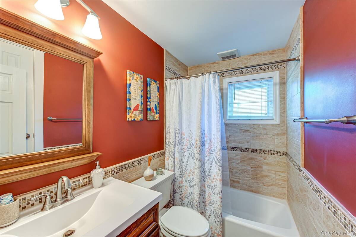 #28 photo, 3 Walnut Road, Rocky Point , NY 11778