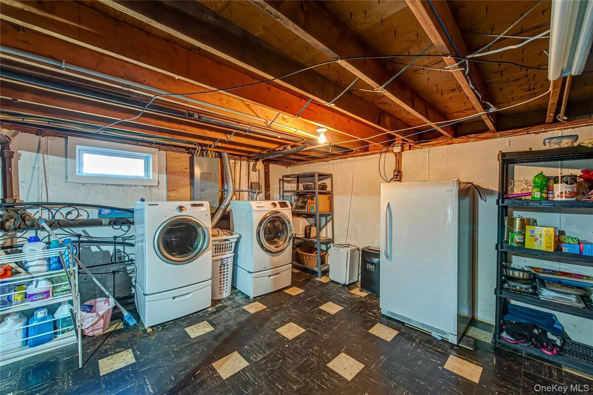 #31 photo, 3 Walnut Road, Rocky Point , NY 11778