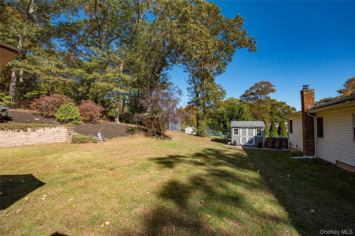 #37 photo, 3 Walnut Road, Rocky Point , NY 11778