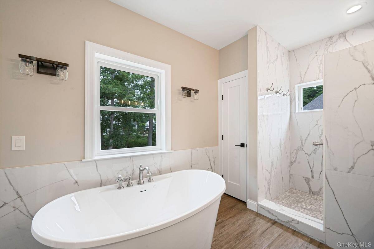 #8 photo, 64 (Lot 1 Hampton) Blydenburgh Road, サフォーク郡 Centereach , NY 11720