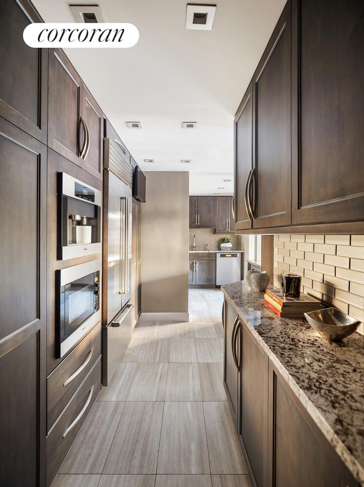 #6 photo, 130 E 18TH Street, マンハッタン Gramercy Park , NY 10003