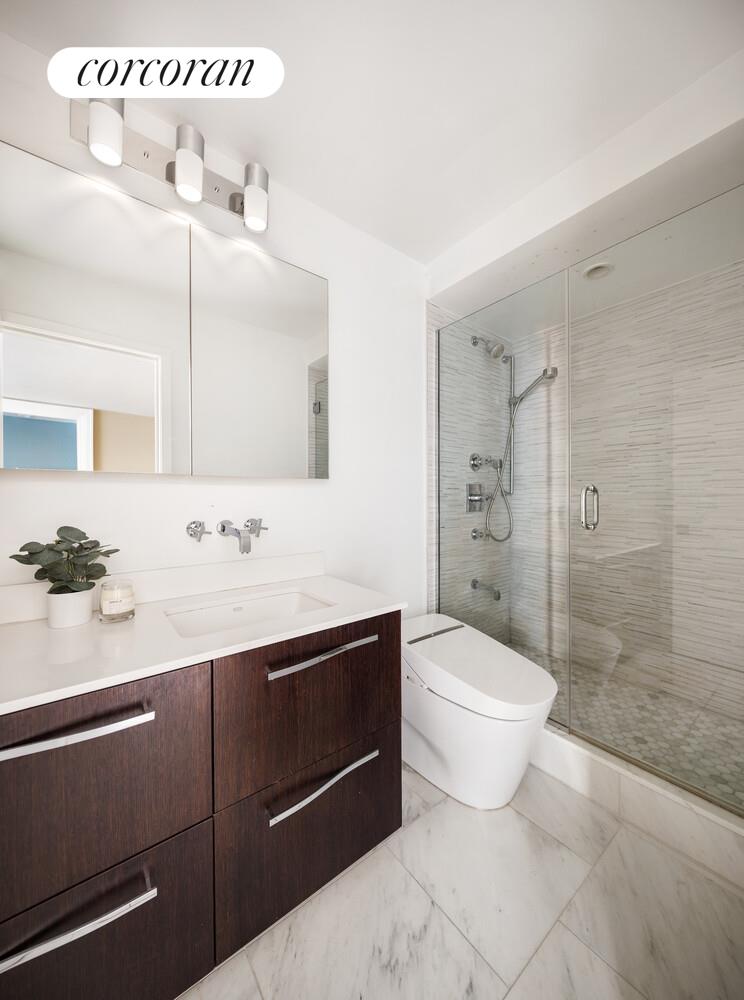 #8 photo, 130 E 18TH Street, マンハッタン Gramercy Park , NY 10003