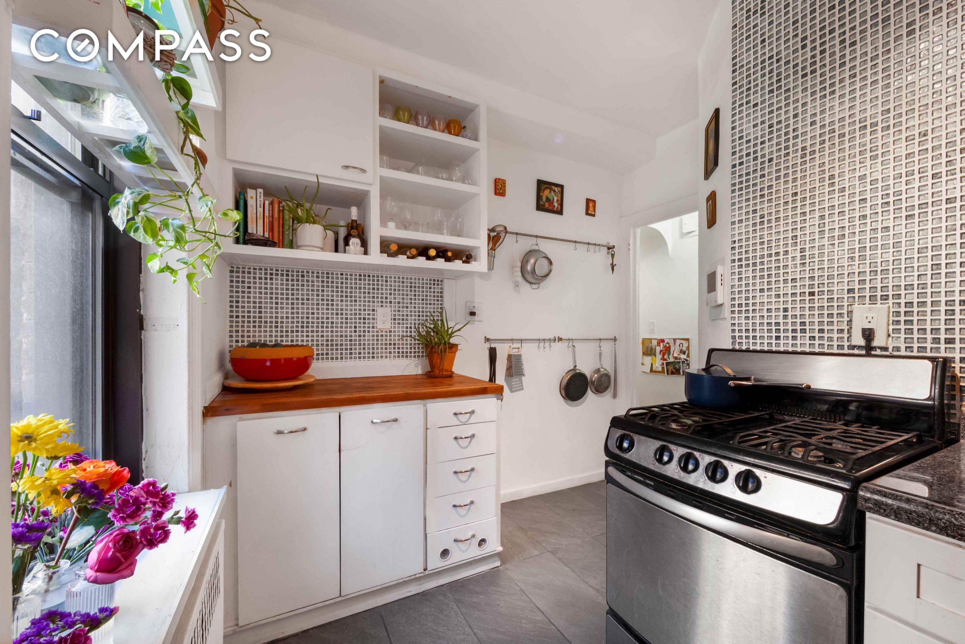 #9 photo, 260 Ocean Parkway, ブルックリン区 Kensington , NY 11218